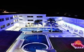 Hotel Mall Santana Del Rio